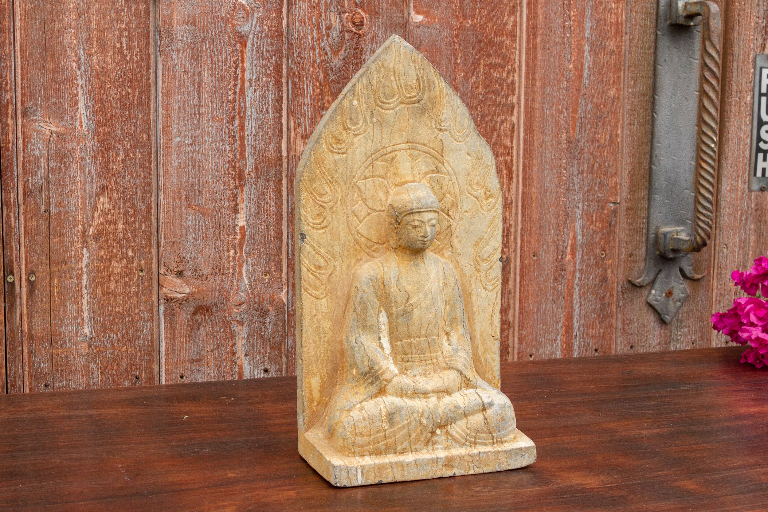 DE-COR | Ispirazione globale, Adorabile statua di Buddha in pietra invecchiata