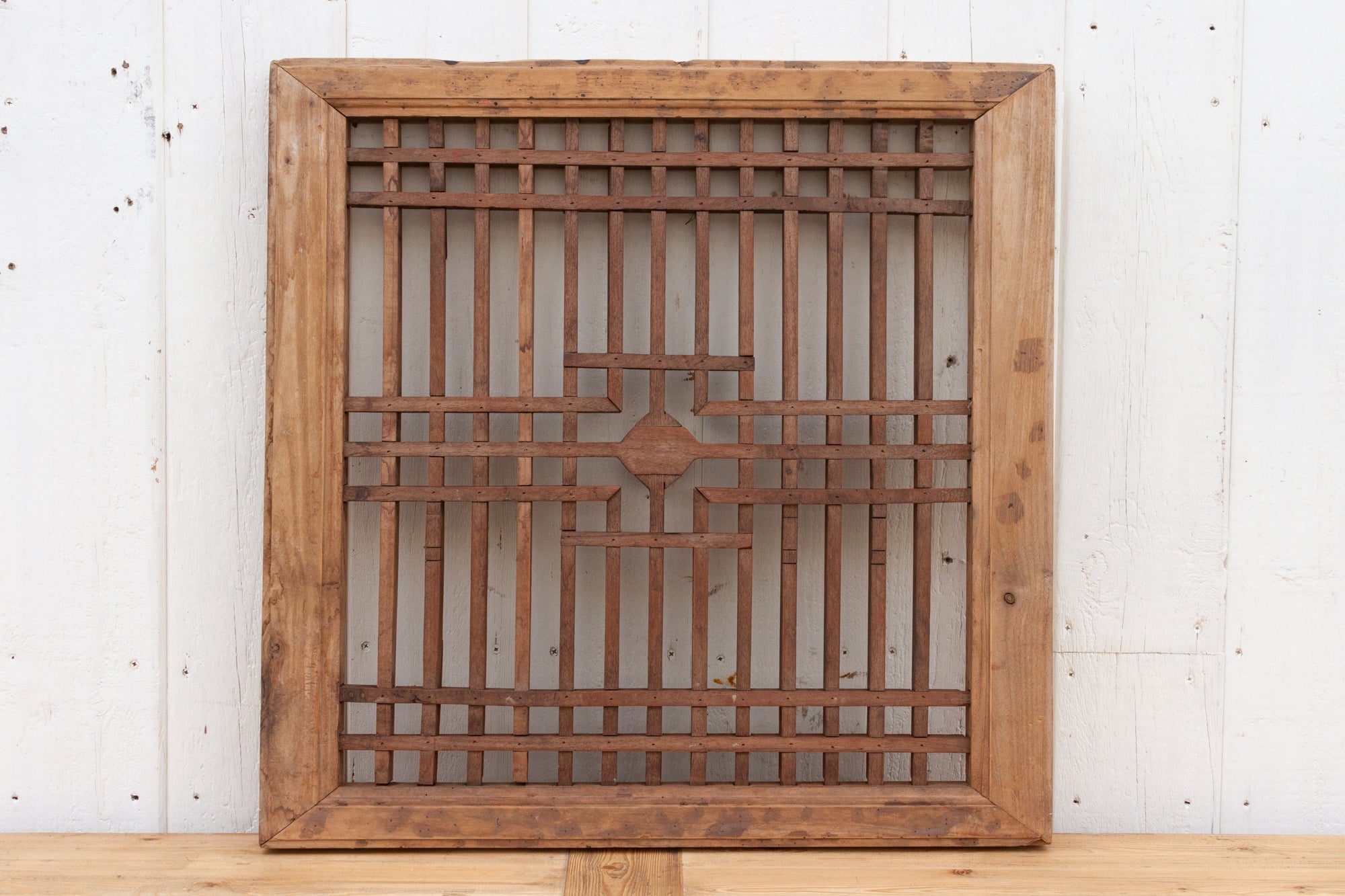 DE-COR | Ispirazione globale, Antica finestra asiatica in legno ossidato