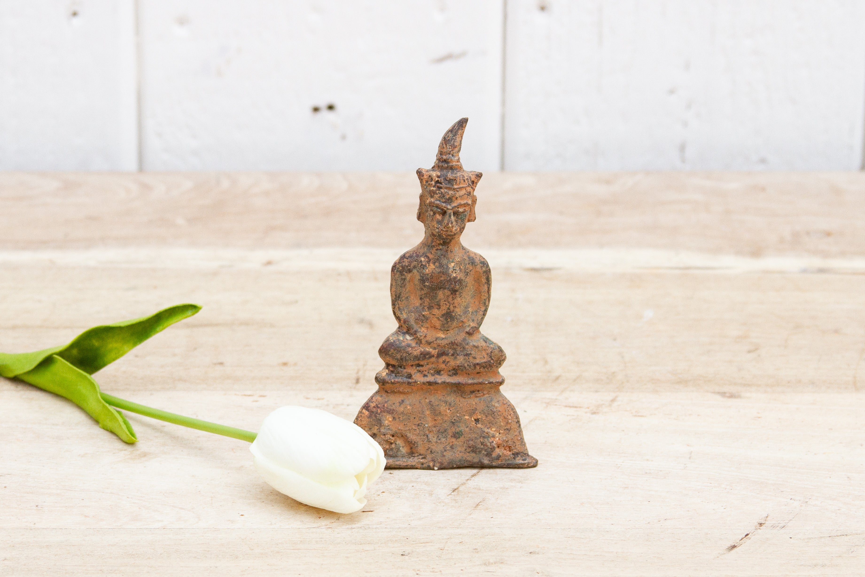 DE-COR | Ispirazione globale, Antico Buddha birmano in miniatura patinata