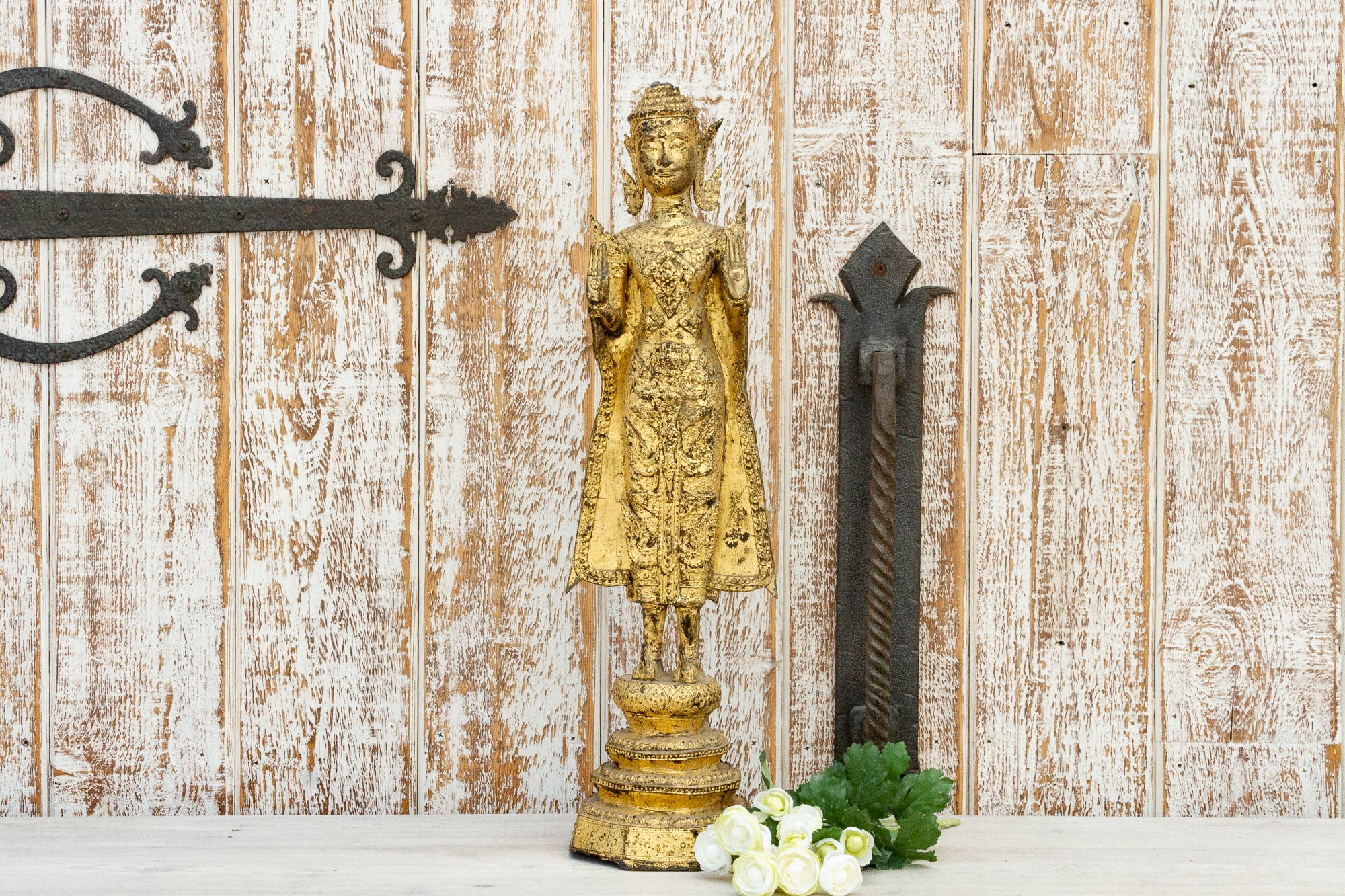 DE-COR | Ispirazione globale, Antico Buddha in piedi dorato tailandese (commercio)
