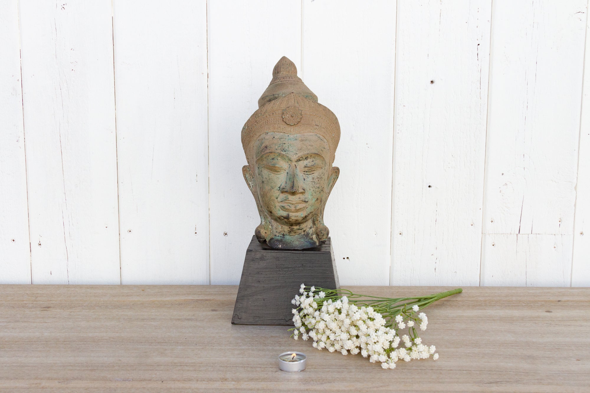 DE-COR | Ispirazione globale, Antico Buddha tailandese in bronzo verdastro (commercio)