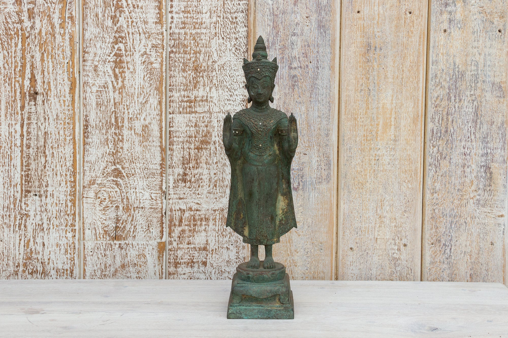 DE-COR | Ispirazione globale, Antico Buddha tailandese inciso in Verdigris