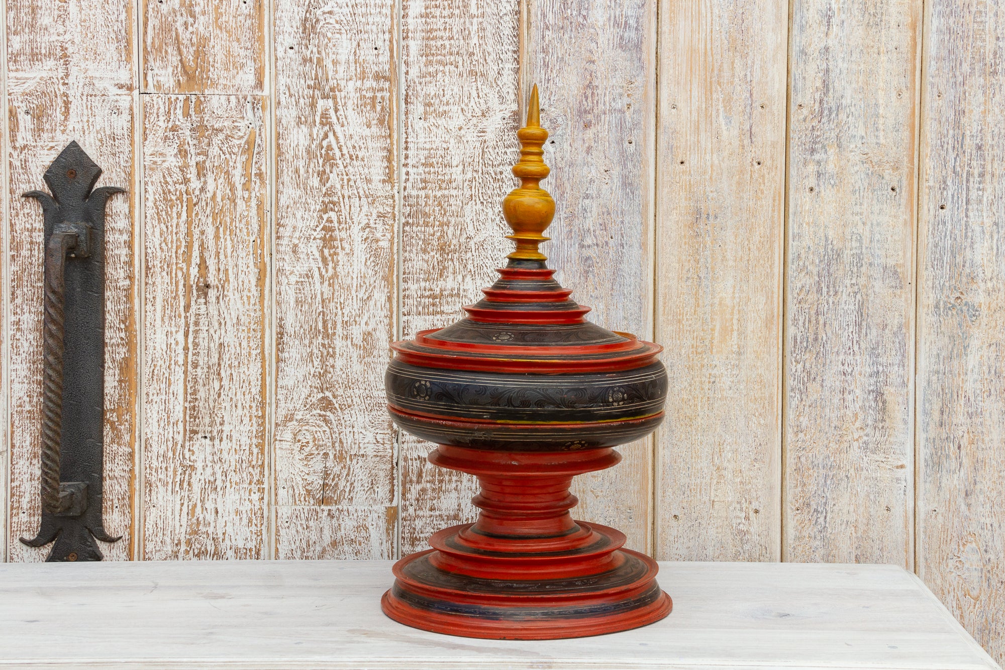 DE-COR | Ispirazione globale, Antico vaso birmano Stupa dipinto a mano (commercio)