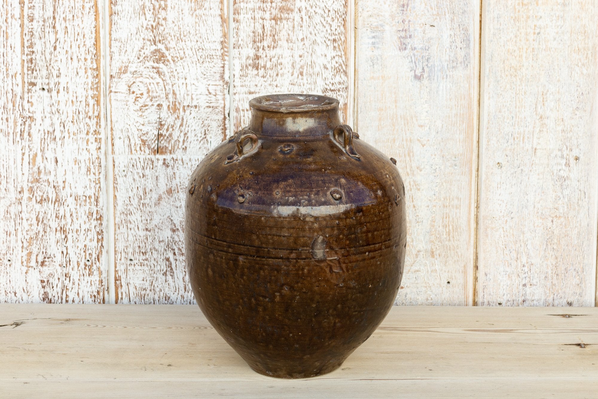 DE-COR | Ispirazione globale, Antico vaso da olio Martaban del sud-est asiatico (commercio)