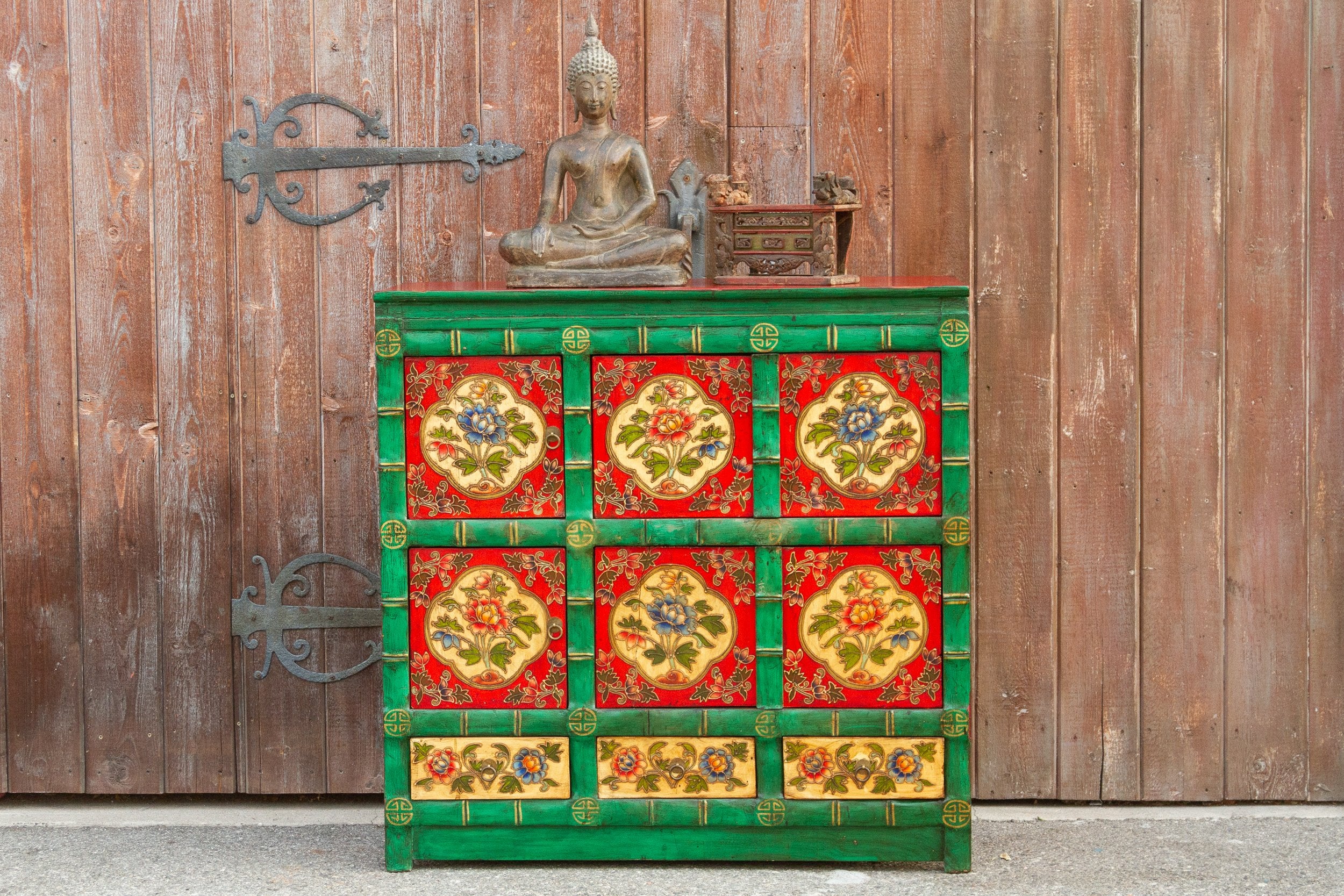 DE-COR | Ispirazione globale, Armadio tibetano colorato Kyungbur (commercio)