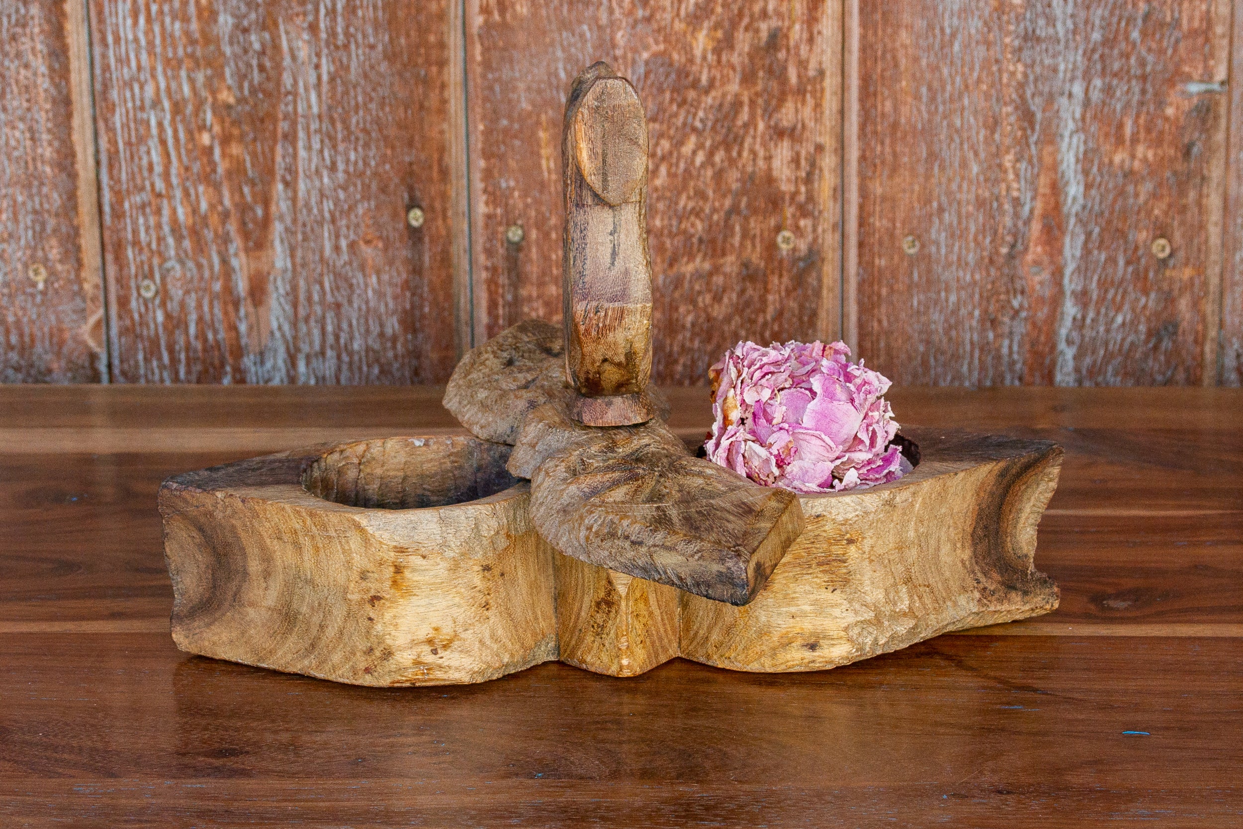 DE-COR | Ispirazione globale, Incantevole scatola di legno con due petali di loto (commercio)