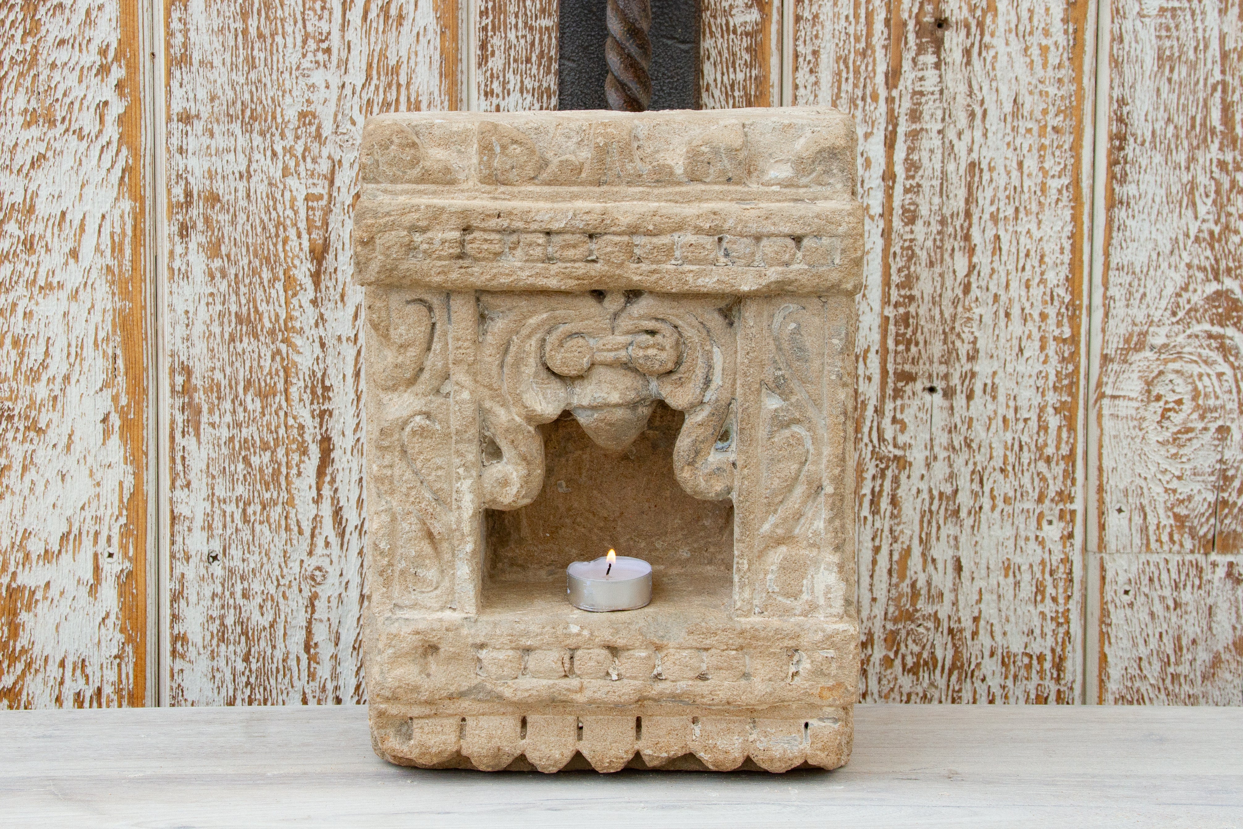 DE-COR | Ispirazione globale, Nicchia per candele architettoniche in pietra del Rajasthani (commercio)