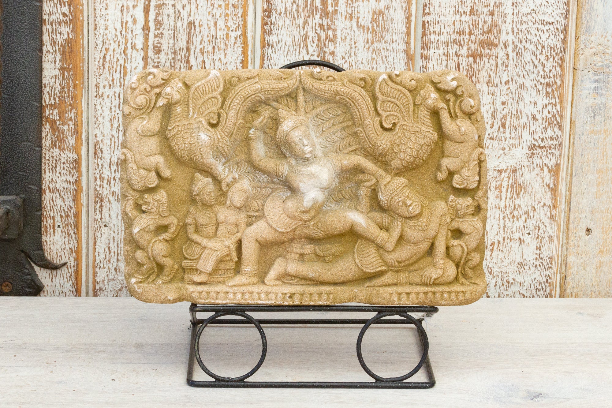 DE-COR | Ispirazione globale, Stele cambogiana in pietra scolpita del tempio di Angkor Wat (commercio)