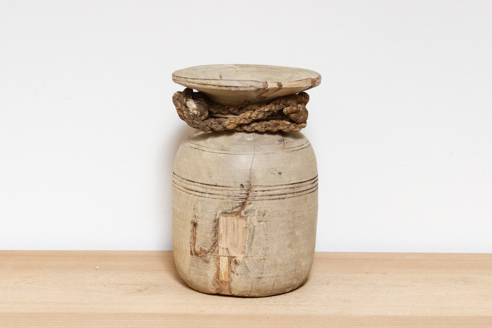 DE-COR | Ispirazione globale, Vaso d'acqua antico sbiancato - Netra (commercio)