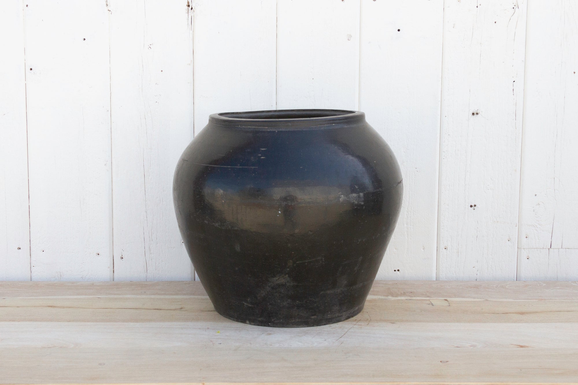DE-COR | Ispirazione globale, Vaso d'acqua rustico nero in argilla (commercio)