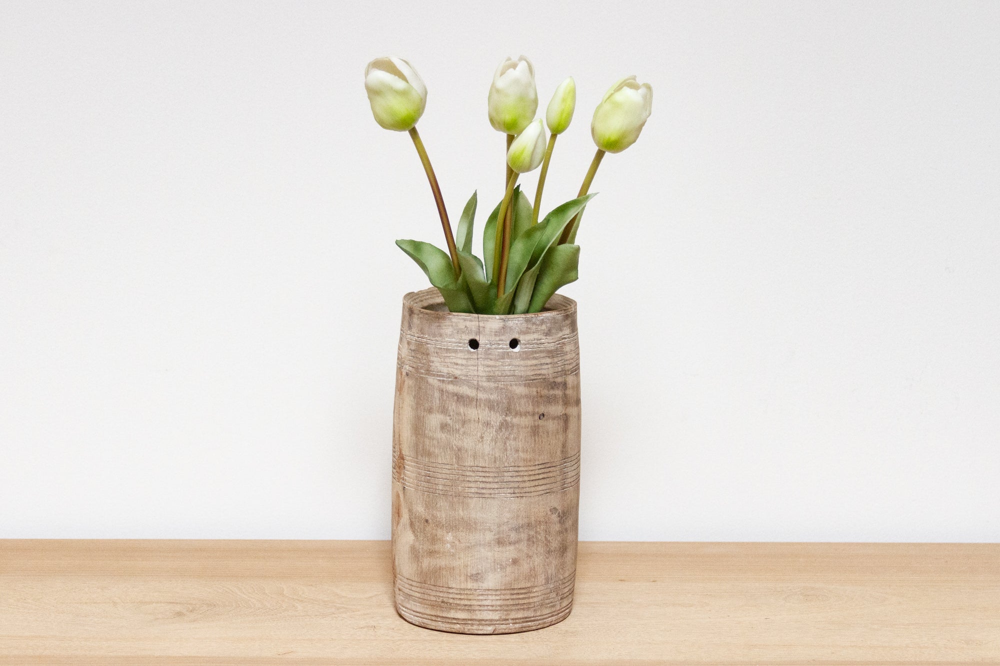 DE-COR | Ispirazione globale, Vaso di legno antico-Batsa (commercio)